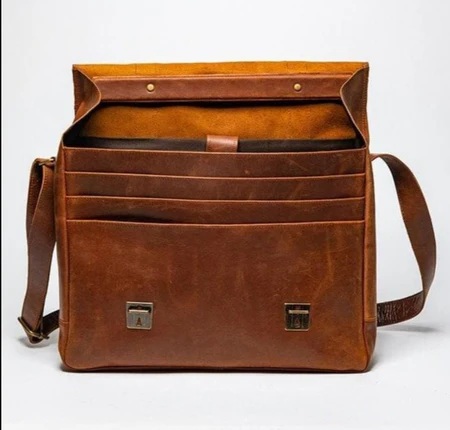 Coarse Leather Messenger 2.0 - Image 5